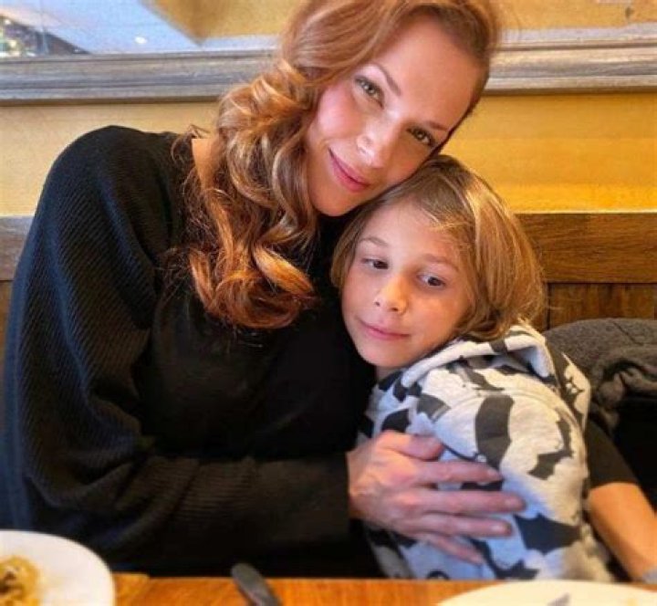 Amanda Righetti Bio, Family, Career, Husband, History, Net Worth