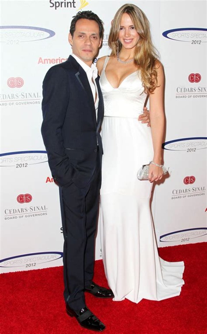 Marc Anthony shows off his new girlfriend model Shannon De Lima