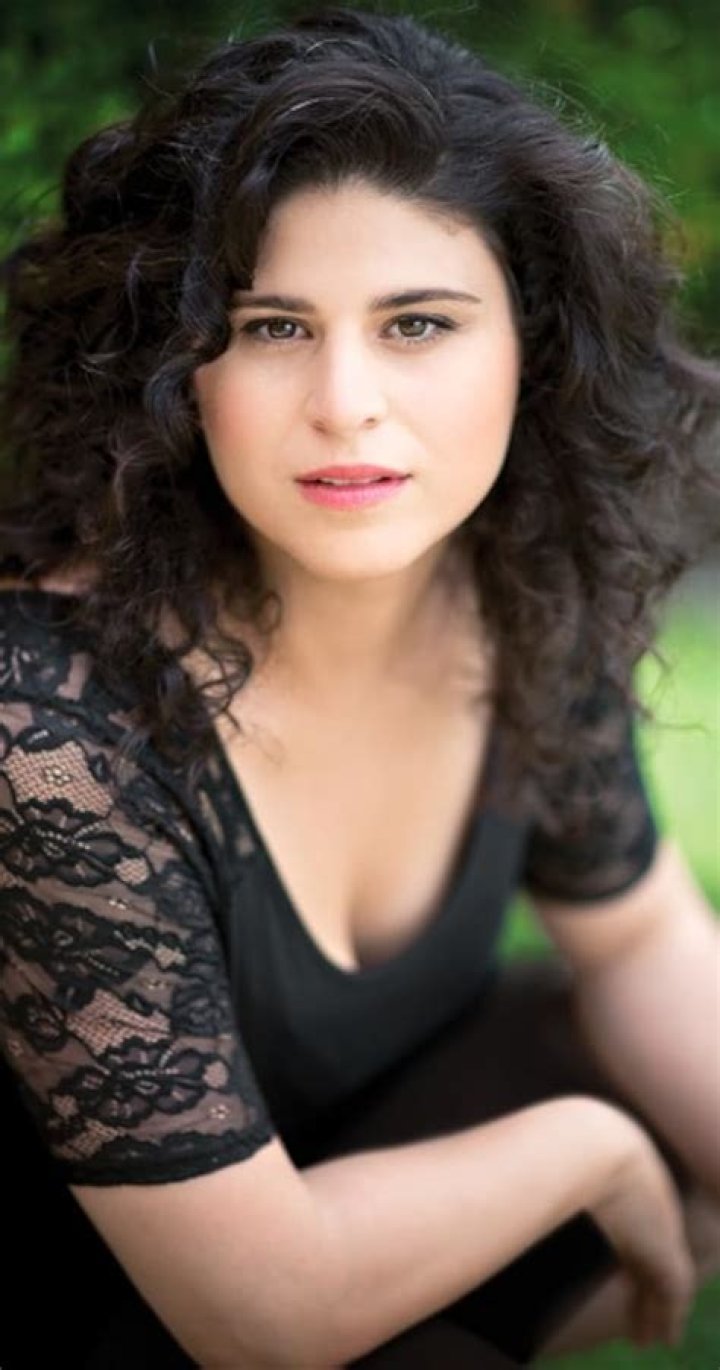 Olivia Stambouliah Biography